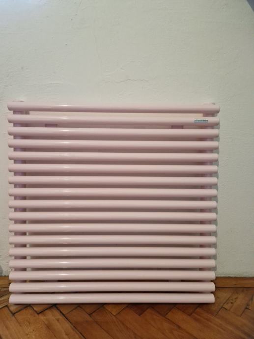 Designerski stenski radiator