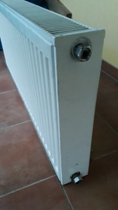 radiator 100 cm x 45 cm, z nosilci
