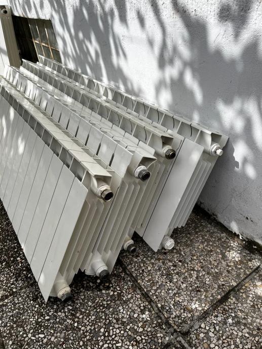 Stari Radiatorji Radiatorji, odlično ohranjeni
