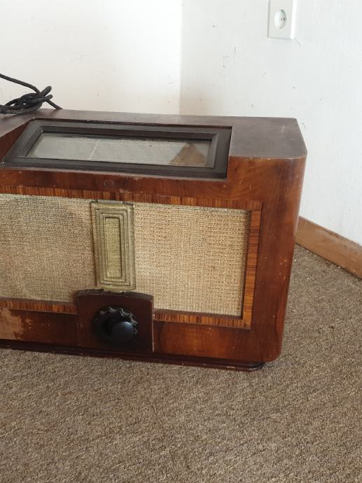 prodam starinski radio Philips 750A - 30-ta prejšnjega stoletja