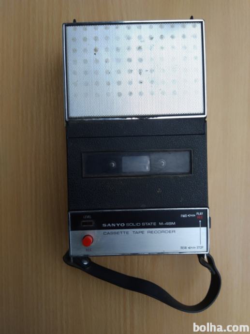 SANYO M48M CASSETTE TAPE RECORDER vintage