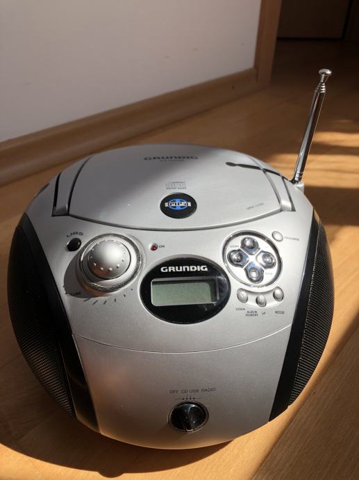 Prenosni radio s CD predvajalnikom Grundig RCD 1440