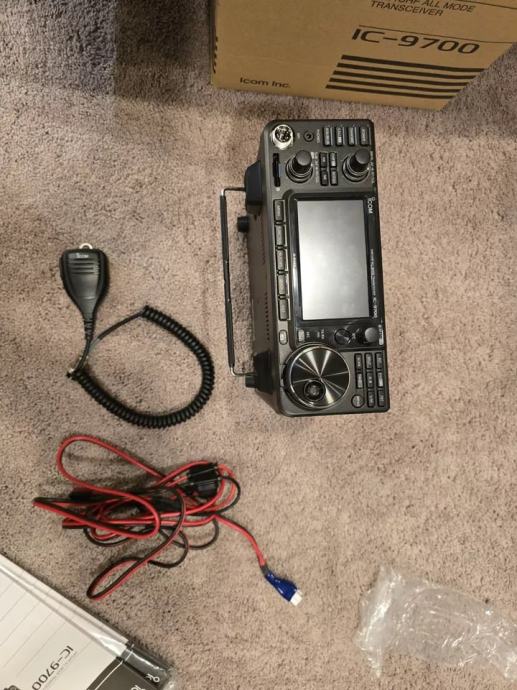 IC9700 148MHz Ham Radio Transceiver