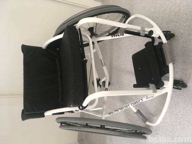 Športni invalidski voziček