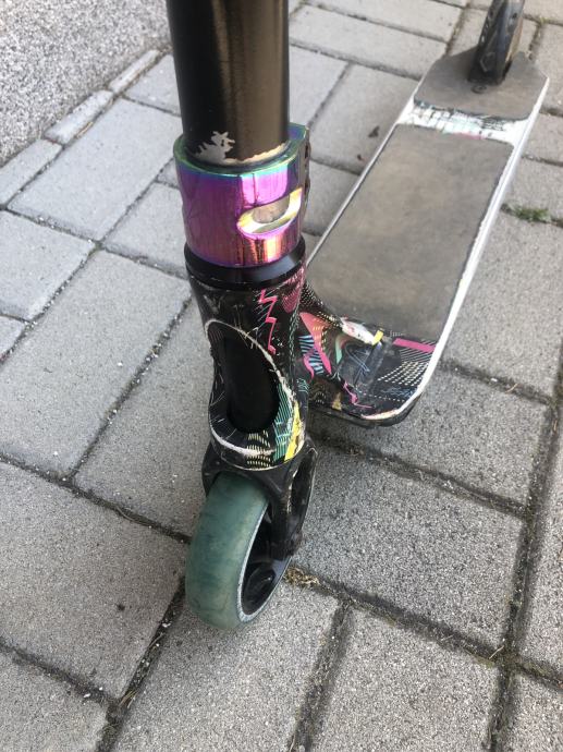 Skakalni skiro Prodigy s8 + kronos T bar + original prodigy bar