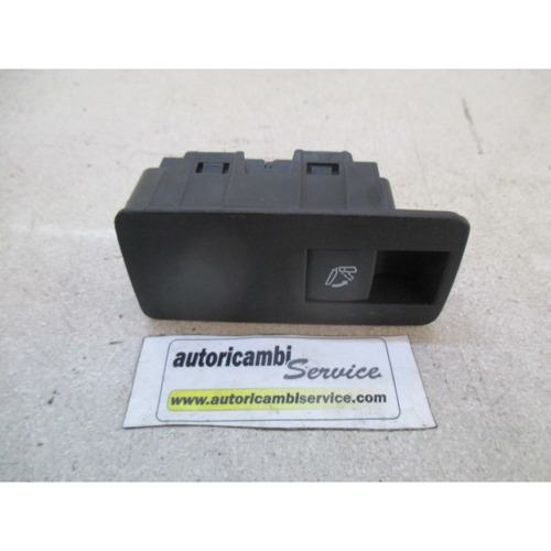 RAZLICNA STIKALA OEM N. 13333631 ORIGINAL REZERVNI DEL OPEL ASTRA J P