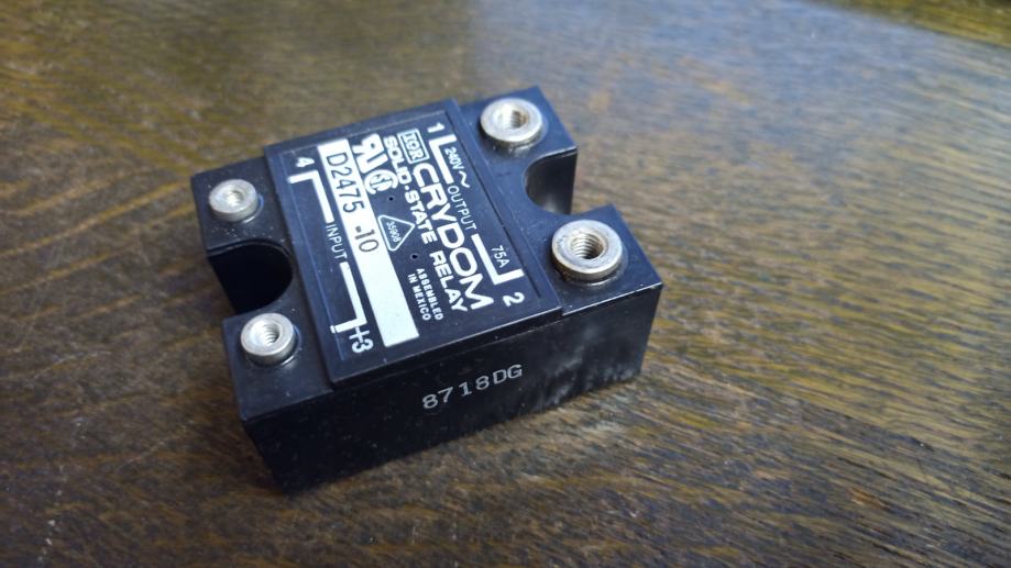 RELE CRYDOM D2475