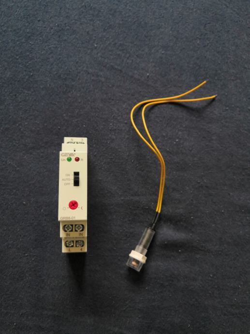 Svetlobni senzor s fotocelico