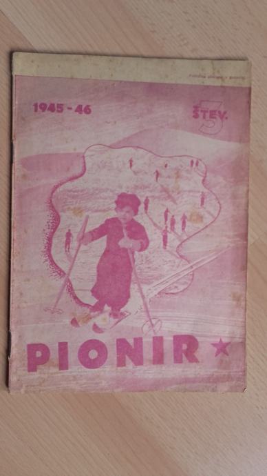 Pionir-19 revij