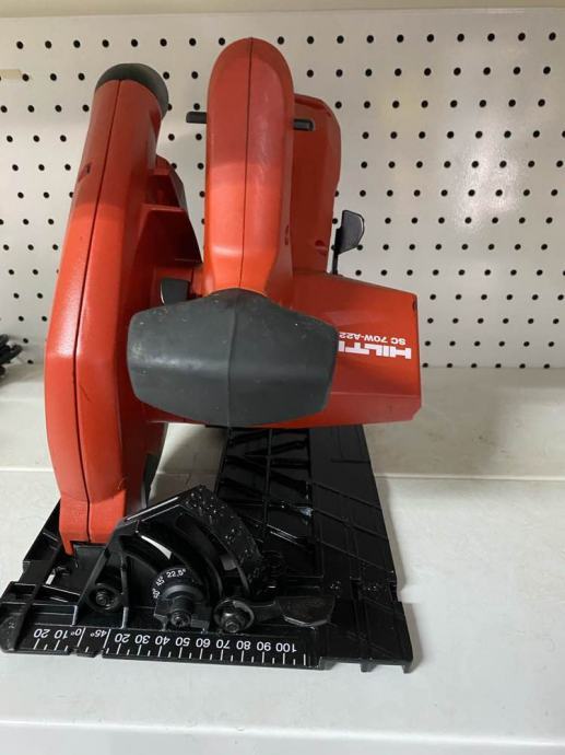 Scie Circulaire Sur Batterie Hilti SC 70W A22 - Modèle D'occasion Fonctionnel