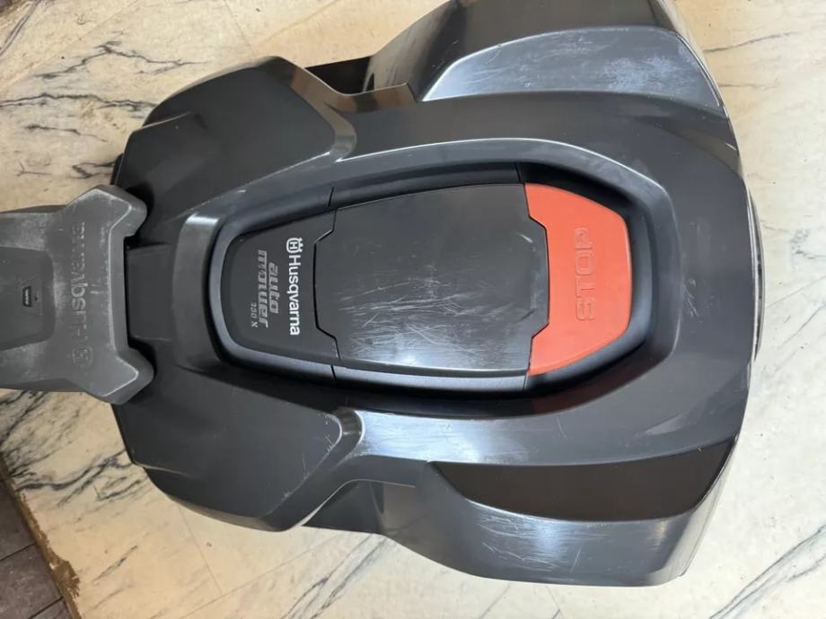 Husqvarna Automower 330X (Gebraucht) In St.Antoni Für CHF 300 - Nur - Foto 8
