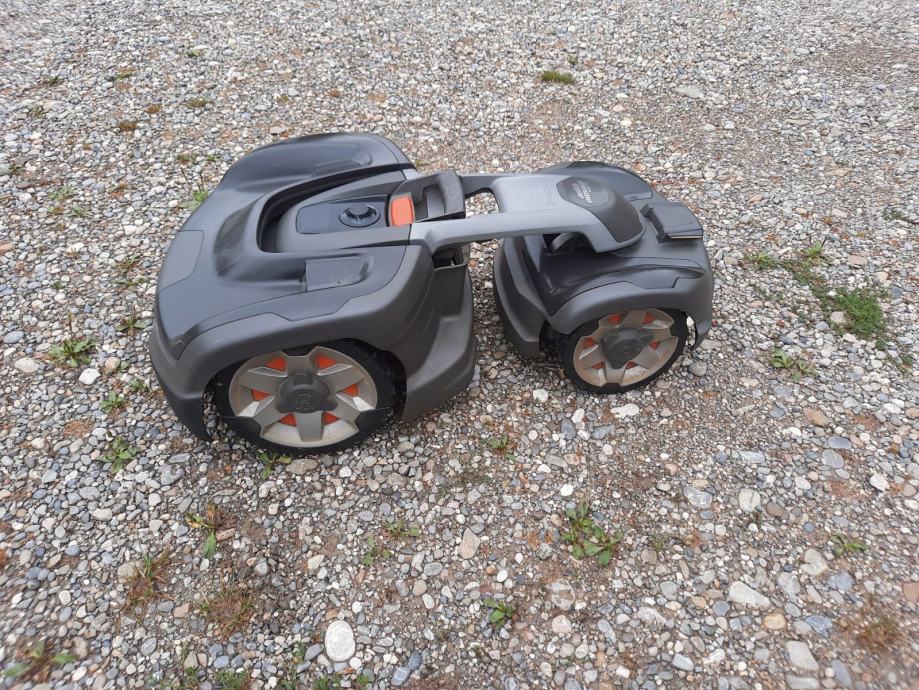 robotska kosilnica Husqvarna Automower 435X AWD GPS 3500 m² 70 naklon