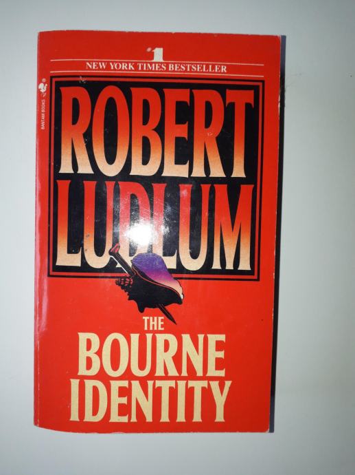 ROBERT LUDLUM, THE BOURNE IDENTITY
