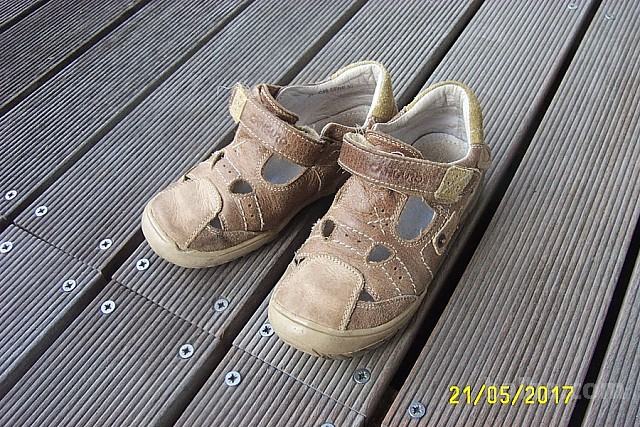 Otroška obutev – sandalčki, sandali