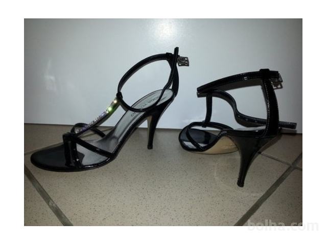 Ženski usnjeni črni elegantni sandali 38