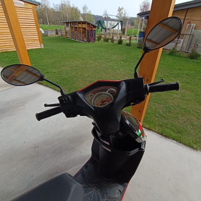 Druge znamke Longija scooter Eagel 49 cm3, 2021 l.