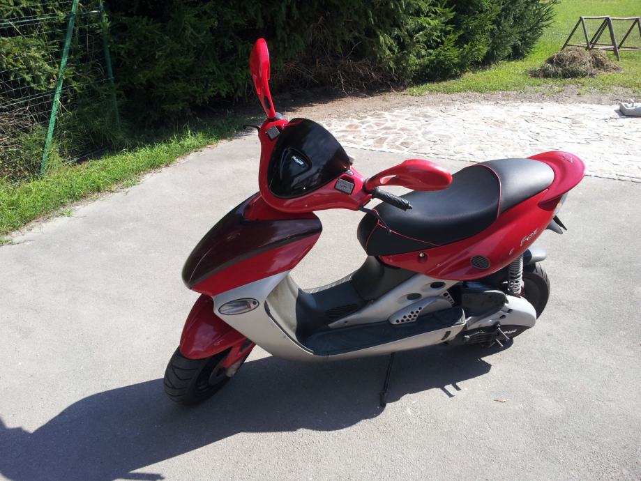Cinghia Trapezoidale 747x16.5mm Per Scooter Aprilia - Ricambio Perfetto Per Gulliver, SR 50 E Scarabeo - Foto 2