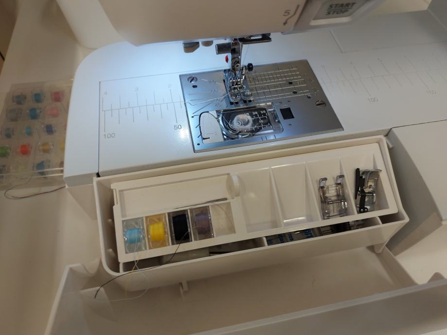 Janome Skyline S3