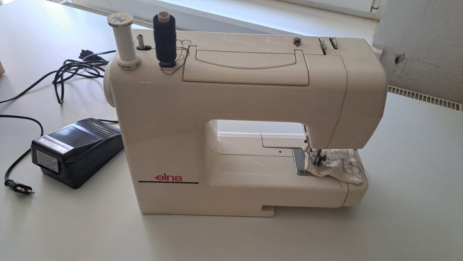 ŠIVALNI STROJ ELNA 2110