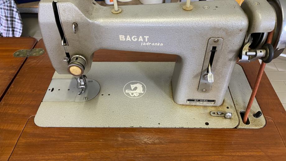 Šivalni stroj BAGAT M 75