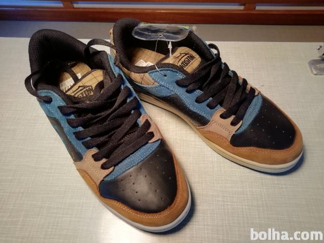 lakai kost one