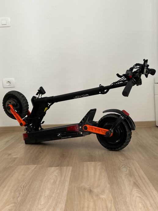 Trottinette électrique Tout Terrain Joyor S10-S - 2000W, 60 Km/h, Batterie 60V 18Ah