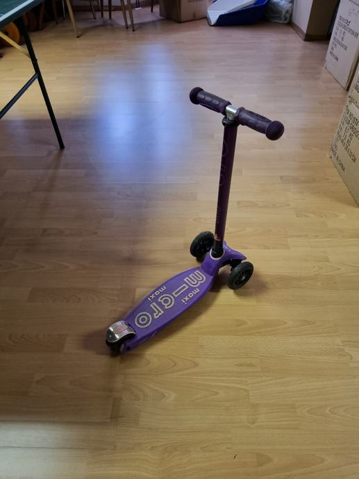 Trottinette Micro Sprite Deluxe Pour Enfants 5-12 Ans - Pliable, Guidon Réglable, Éclairage Intégré - 9