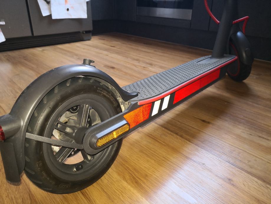 Elektri ni Skiro Xiaomi Mi Scooter Skuter PRO 2 elektri-ni-skiro-xiaomi-mi-scooter-skuter-pro-2