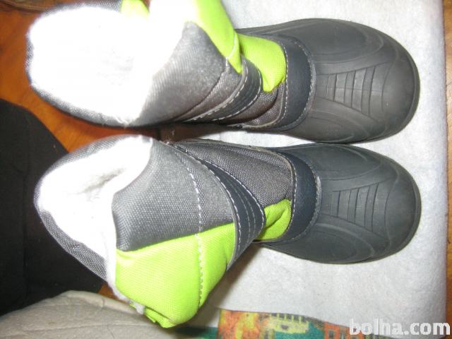 Zimski nepremočljivi škornji z barvnimi lučkami, vel 26