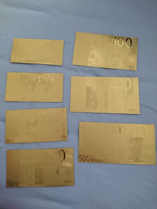 Bankovci evro ali dolarski oplemeniteni z 24 karatnim zlatom