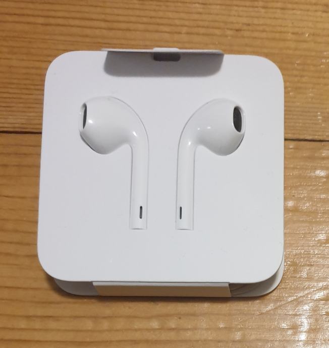 Apple ORIGINAL slušalke NOVO, NERABLJENO (za vse novejše iPhone)