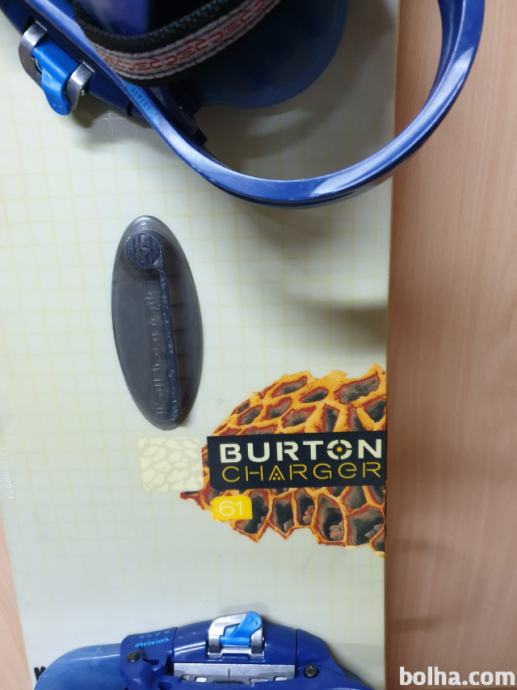 KOMPLET SNOWBOARD BURTON Charger 61 IN ČEVLJI BURTON