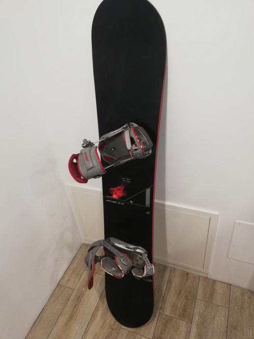 Snowboard Bord ELAN Artec 2.3 163cm z vezmi Drake
