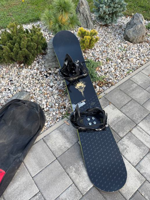 Snowboard Elan Ascent 164cm + mehke vezi Elan NEON