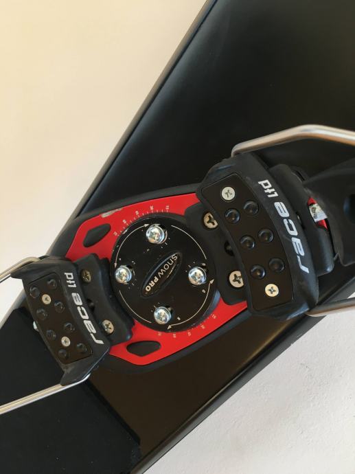 Snowboard race Elan Ballistic