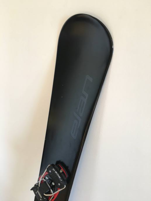 Snowboard race Elan Ballistic