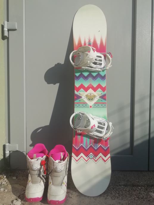 Snowboard SALOMON + vezi + čevlji BURTON zipline