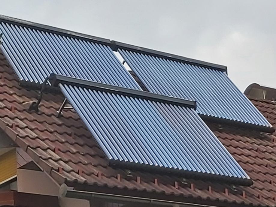 Cevni sončni kolektorji s pripadajočo opremo za sanit. vodo in ogrev.