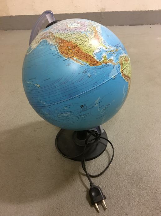 Globus z lučko