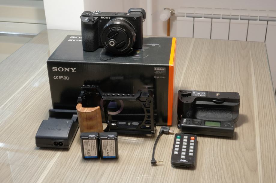 Sony a6500 + 16-50 objektiv in dodatki