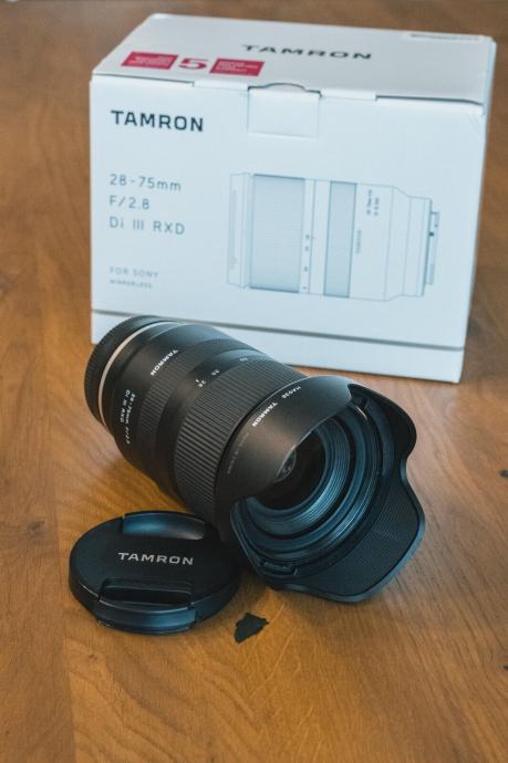 Pare-soleil JJC Baïonnette Pour Objectif Tamron 28-75mm F/2.8 Di III VXD G2 - Remplacement HA063