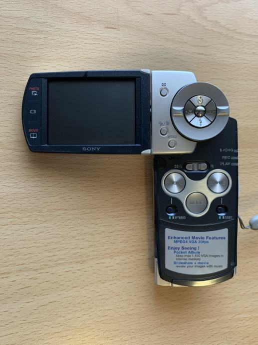 SONY digitalni fotoaparat DSC-M2