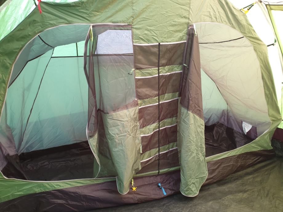 šotor za 6 oseb