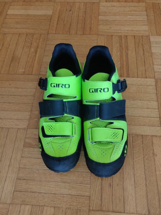 Prodam kolesarske SPD čevlje Giro Terraduro št.44 2x nošeni