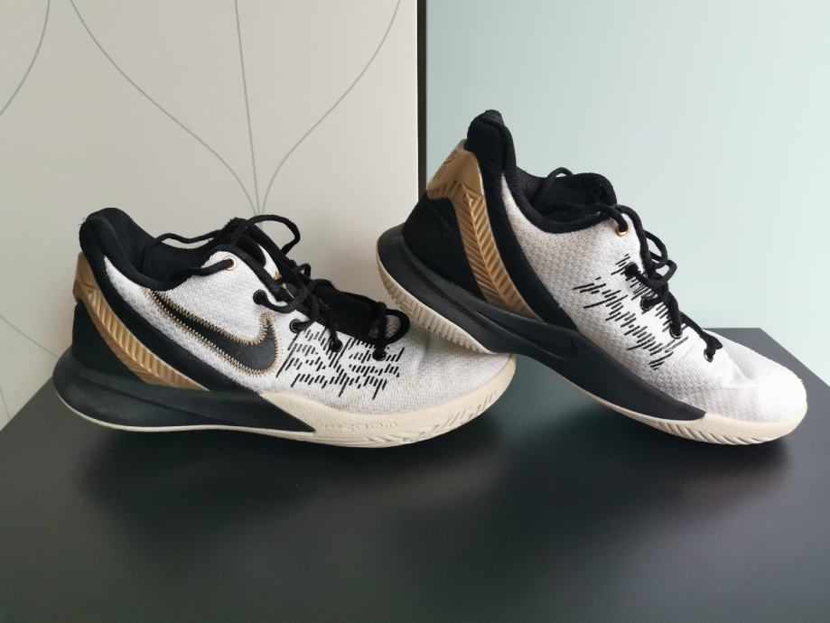 kyrie flytrap 2