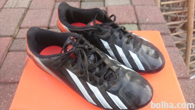 Otroški nogometni čevlji - kopačke - Adidas št.38
