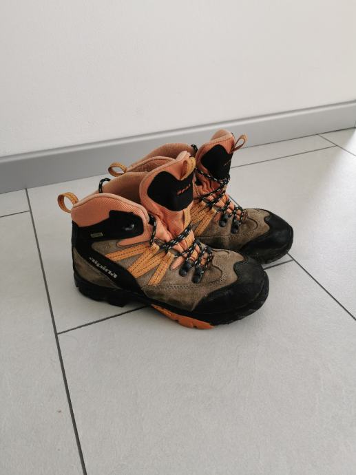 Pohodni čevlji Alpina 34