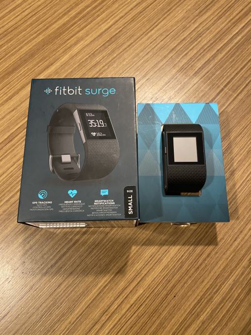 Fitbit Surge Fitness ura velikost S nova