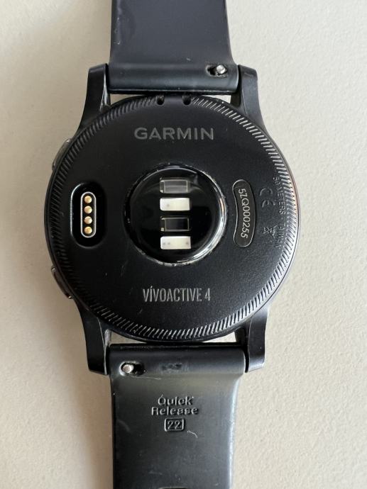 Garmin Vivoactive 4 - Montres Cardio GPS - 010-02174-12