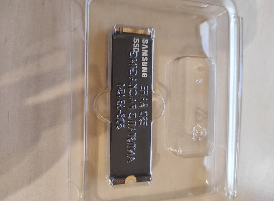 SSD disk 2TB M.2 NVMe SAMSUNG PM9A1, MZVL22T0HBLB-00B00
